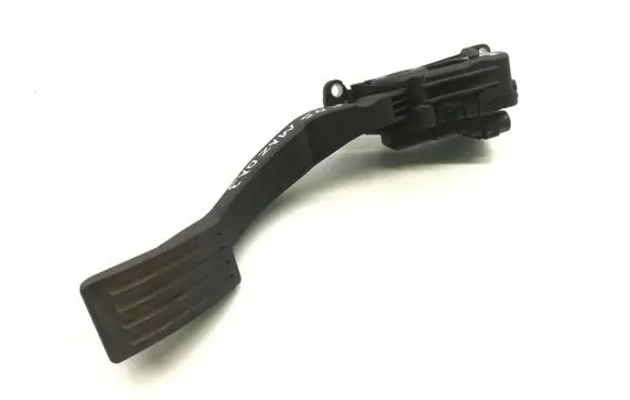 Mazda 3 I Accelerator throttle pedal 3N61-9F836-BF 008641-53