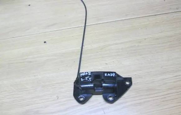 Renault Megane II Convertible roof lock/latch 8200355695 E84872335A