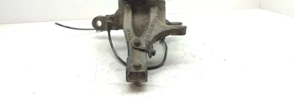 Mercedes-Benz Vito Viano W639 Front wheel hub spindle knuckle 6393320225