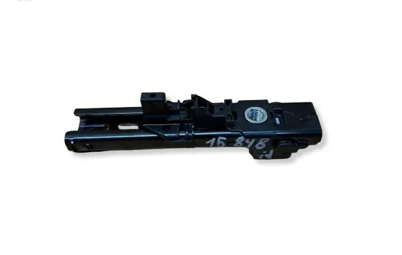 Skoda Octavia Mk3 (5E) Seat belt height adjuster 8V0857819A