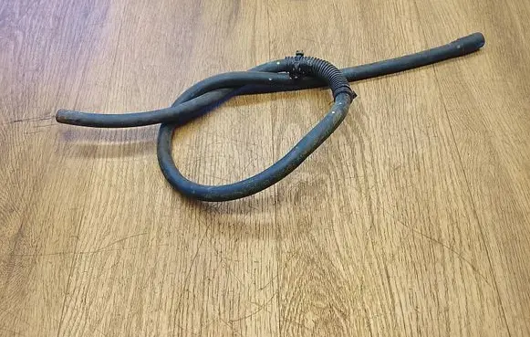 Porsche Macan (95B) Breather hose/pipe 95B941560C