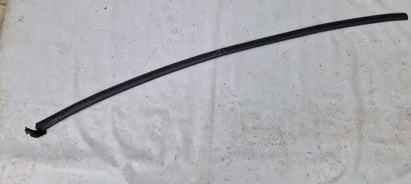 Volvo XC60 Side skirt front trim 