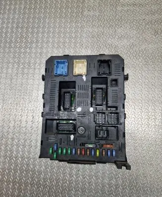 Citroen C5 Fuse box set 216761594