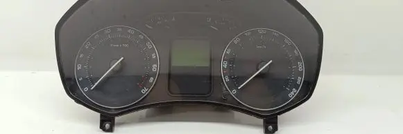 Skoda Octavia Mk2 (1Z) Speedometer (instrument cluster) 1Z0920800B V3562426 SW036500