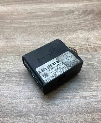 Mercedes-Benz E W211 Alarm control unit/module A2118209126 Used WithPlug