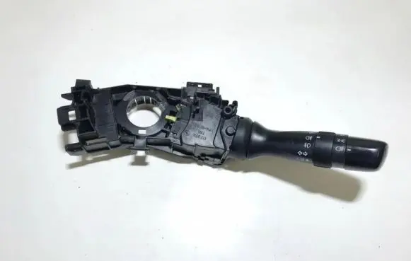 Toyota Avensis T270 Wiper control stalk 17f144 0520017f524