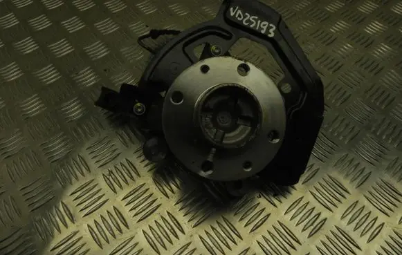 Renault Twingo III Front wheel hub 479387603R