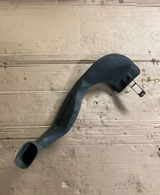 Chevrolet Orlando Air intake duct part 631048618 13307080