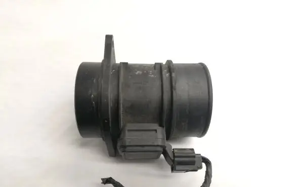 Nissan Qashqai Mass air flow meter 8200651315