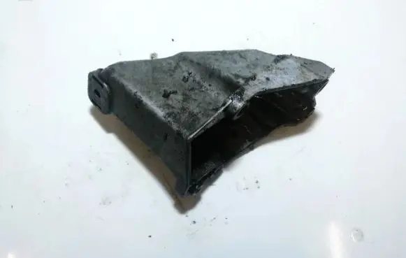 Volkswagen PASSAT B5 Engine mounting bracket 8d0199307l