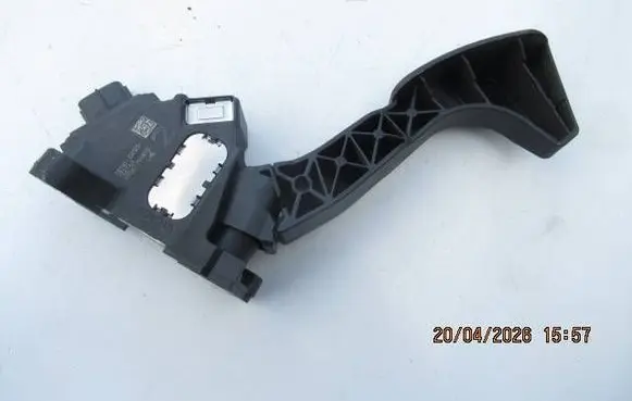 Toyota Auris E180 Accelerator throttle pedal 7811002120 13276A 07067290813