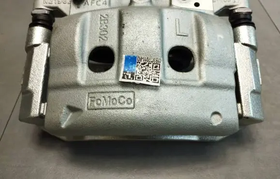 Front brake caliper