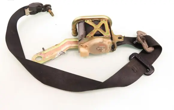 Nissan Maxima A34 Front seatbelt