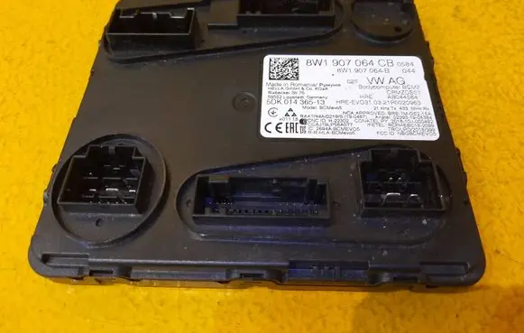Audi A4 S4 B9 Comfort/convenience module 8W1907064CB