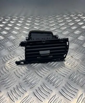 Audi A7 S7 4G Dashboard side air vent grill/cover trim 4G8820902 9025700