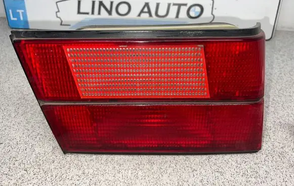 BMW 5 E34 Tailgate rear/tail lights 1384011