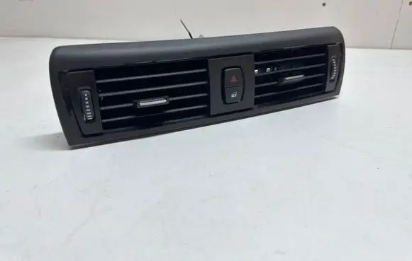 BMW 2 F22 F23 Dash center air vent grill 9205357 507891