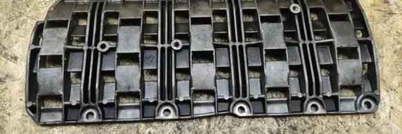 BMW 7 E65 E66 other engine part 7788560