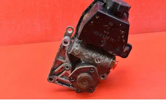 Mercedes-Benz Sprinter W901 W902 W903 W904 Power steering pump 0024662601