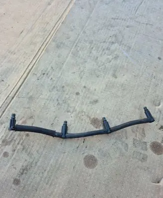 Ford Focus Fuel injector supply line/pipe 