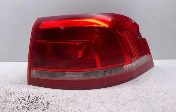 Volkswagen PASSAT B7 Rear/tail lights 3AF945096E 605002