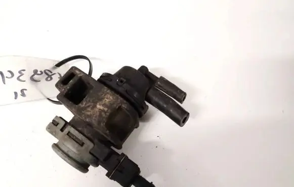 Nissan Qashqai Turbo solenoid valve 8200575400