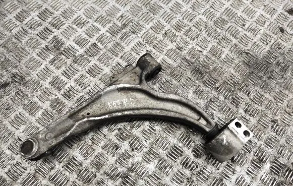 Opel Zafira C Front lower control arm/wishbone
