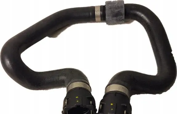 Porsche Taycan 9J1 Engine coolant pipe/hose 9J1121624