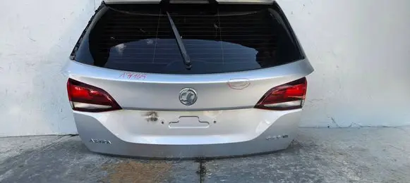 Opel Astra K Tailgate/trunk/boot lid 