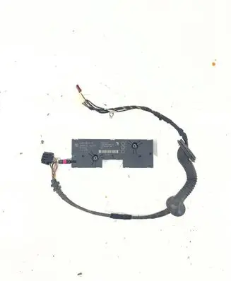 BMW 3 E90 E91 Aerial antenna amplifier 9193841 10819610