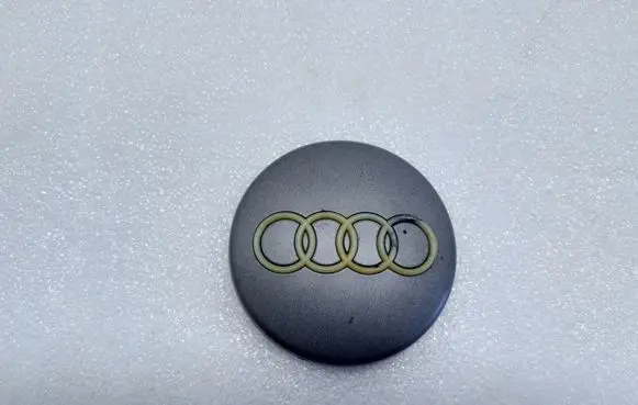 Audi A6 S6 C6 4F Original wheel cap 4B0601170