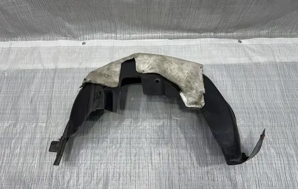 Peugeot 307 Front wheel arch liner splash guards 9825798780