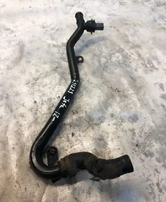 Volkswagen Jetta VI Engine coolant pipe/hose 5n0121065