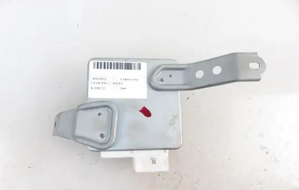 Toyota Yaris Power steering control unit/module 6900000565 896500D030