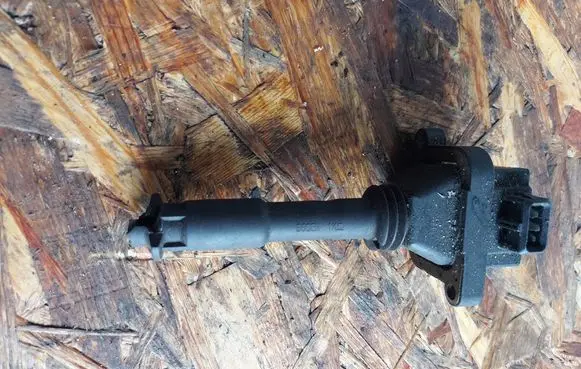 Fiat Bravo - Brava High voltage ignition coil 0221504006