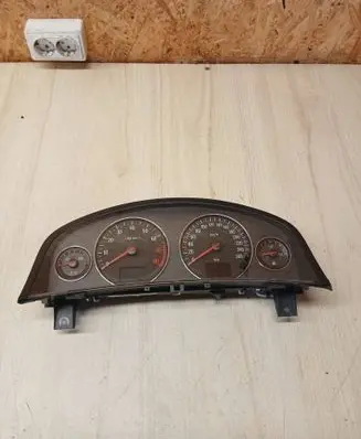 Opel Signum Speedometer (instrument cluster) 13144235UL