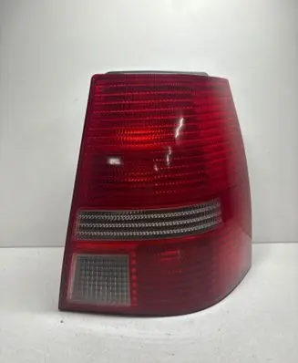 Volkswagen Golf IV Rear/tail lights 1J9945075AA 28430010 98420010