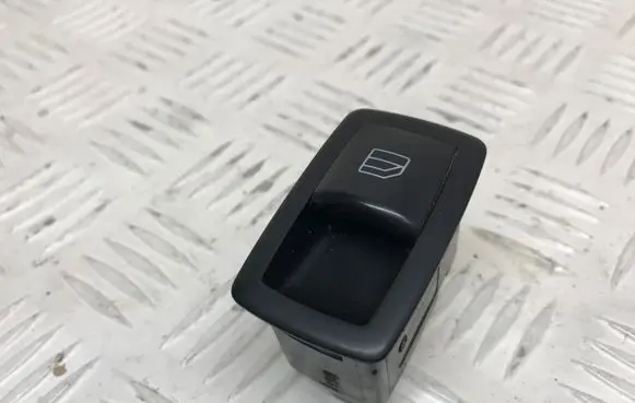 Mercedes-Benz A W169 Electric window control switch A1698205210