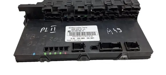 Mercedes-Benz C W203 Fuse module 2095450101