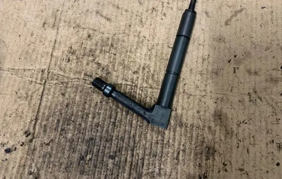 Nissan King Cab, Navara Fuel injector 484100