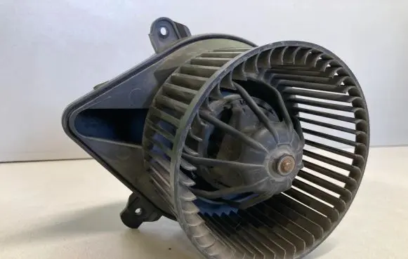 Peugeot Partner Heater fan/blower 030840S