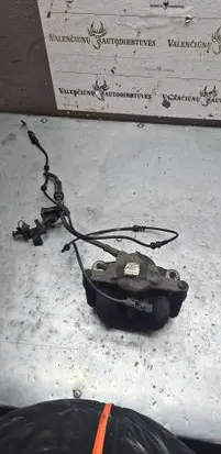 Mercedes-Benz B W246 W242 Front brake caliper A24602
