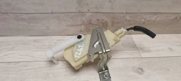 Toyota Yaris Central locking motor