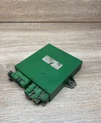 BMW 5 E34 Alarm relay 1382841 WithPlug