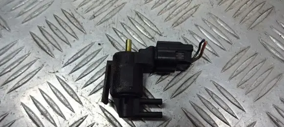 Mazda Premacy Vacuum valve K5T44173