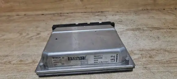 Volvo V70 Engine control unit/module 30646978A