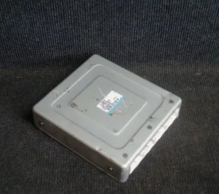 Mazda 6 Engine control unit/module E6T50676H