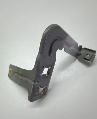 BMW 1 F20 F21 Fender mounting bracket