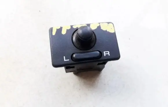 Nissan Almera Wing mirror switch
