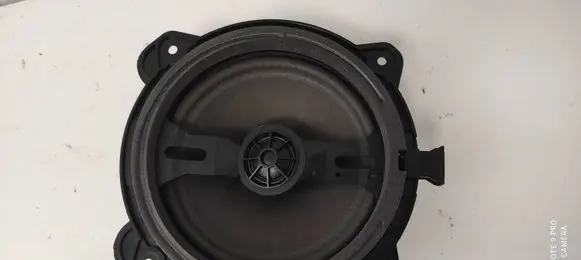 Audi A3 S3 A3 Sportback 8P Front door speaker 8H0035411D 7606500098